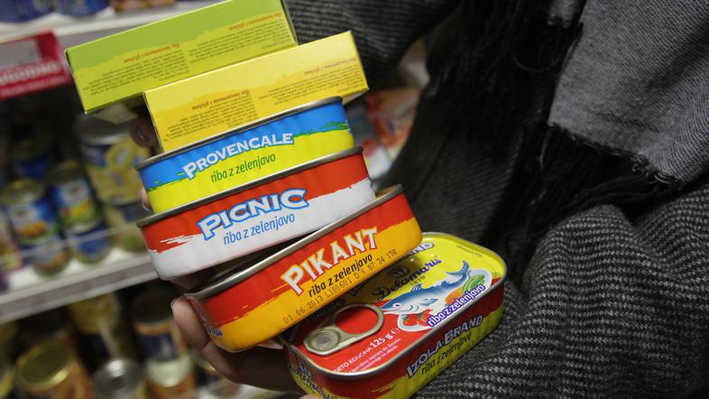 Delamaris mora vse postopke predaje konzerv s pretečenim rokom izpeljati s sogla