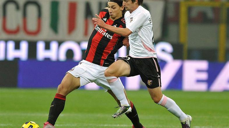 Bačinovića si želijo klubi iz najboljših evropskih lig, a zaenkrat z obema nogam