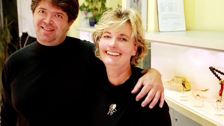 Lastnika Zlatarstva Kodre sta organizirala razstavo nakita.