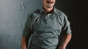 Robert Dežutelj, Gostilna išče šefa