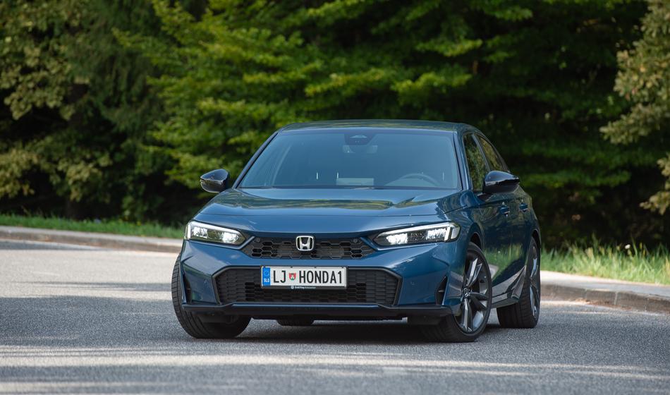 Test prenovljenega civica s S+ Shift sistemom: spet se nam je vrnil nasmeh