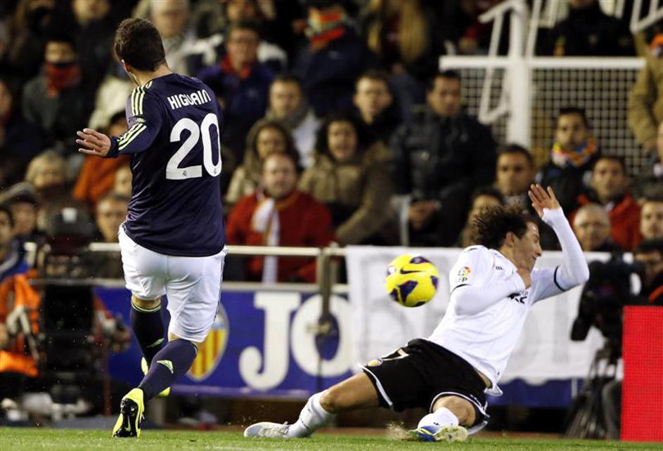 primera valencia real madrid higuain 