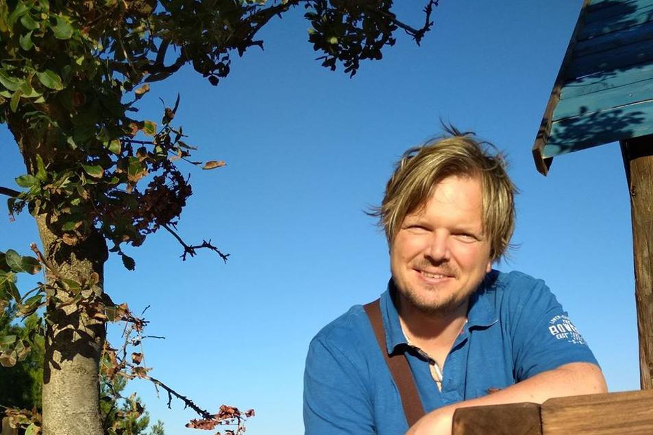 ROBERT MLAKAR, zakonski in družinski terapevt, stažist