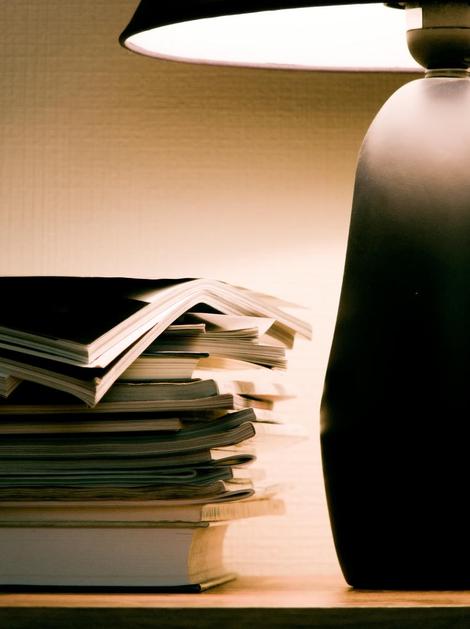 dnevna soba, revija, revije, luč, svetilka