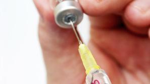 Slovenija ima na zalogi še 119 tisoč odmerkov cepiva proti novi gripi, uporabno 