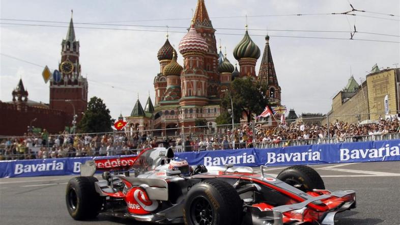 Moskva, formula, Button