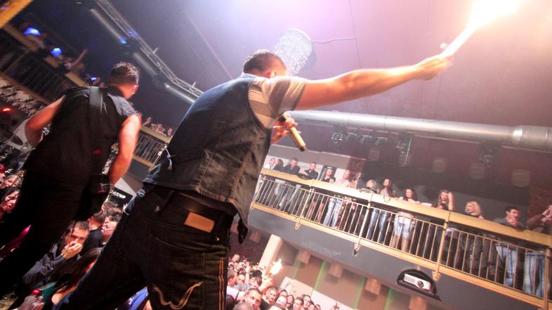 Amadeus Band v Exenu