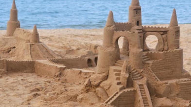 Peščeni gradovi na severu Jamajke izginjajo.