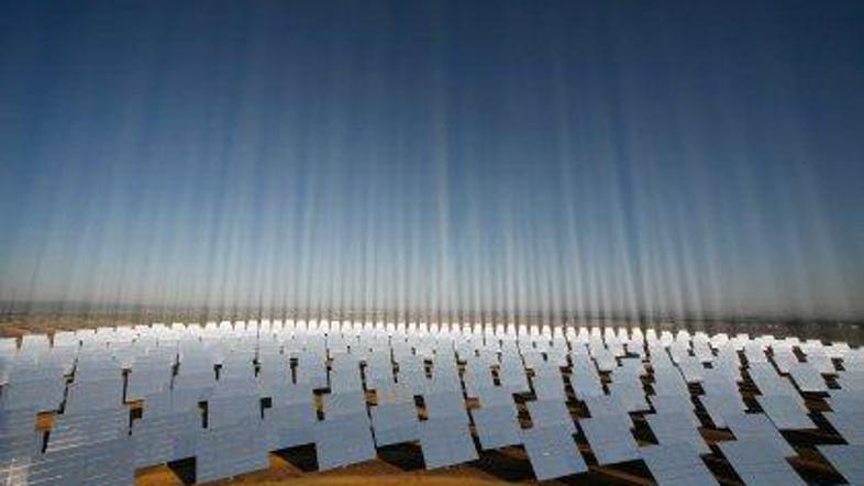 Solarni park pri španskem mestu Sanlucar La Mayor.