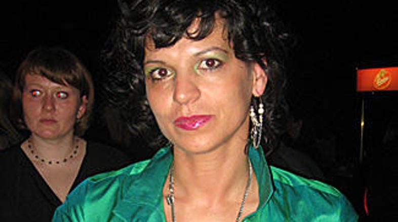 Kreatorka Simona Lampe je osebna stilistka mnogih zvezdnic slovenske estrade.