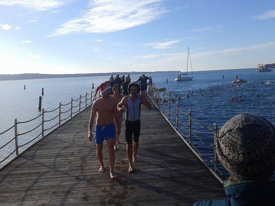 Novoletni skok v morje