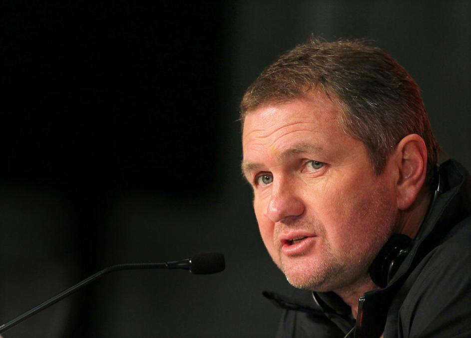 Matjaž Kek bo v finalu pesti sitskal za Nizozemsko. (Foto: EPA)