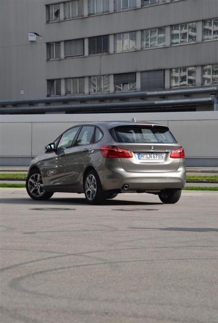 BMW serije 2 active tourer
