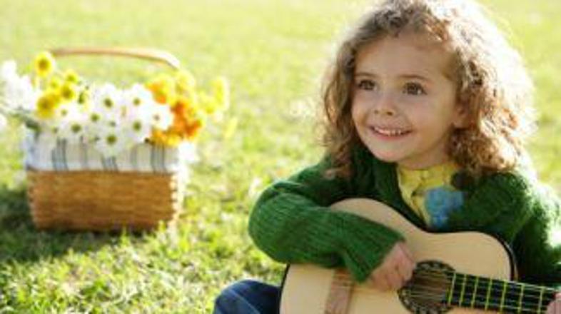 Na zabavah bo glavna.