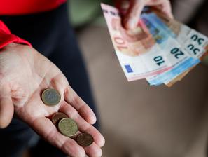 denar, bankovci, gotovina, kovanci