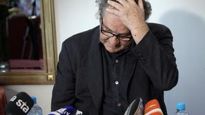 Ivo Ban (na fotografiji) je včeraj v Drami pričakoval Petra Sotoška, a tega ni b