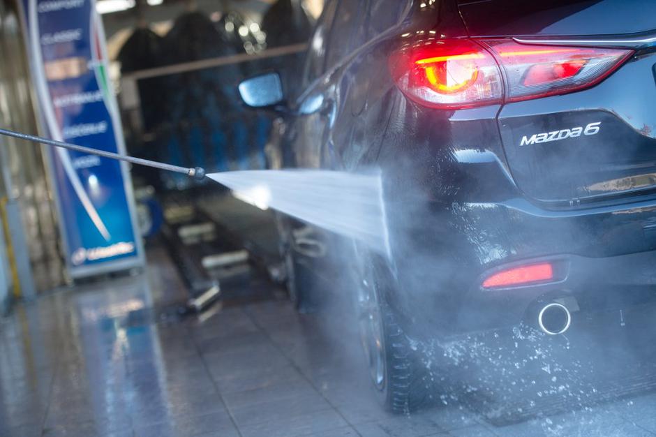 avtopralnica | Avtor: Anže Petkovšek