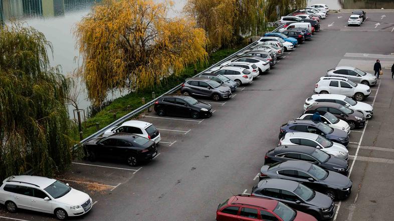parkirišče, maribor, drava