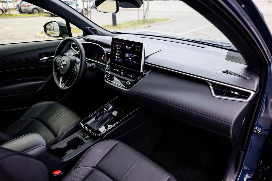 toyota corolla cross | Avtor: Saša Despot