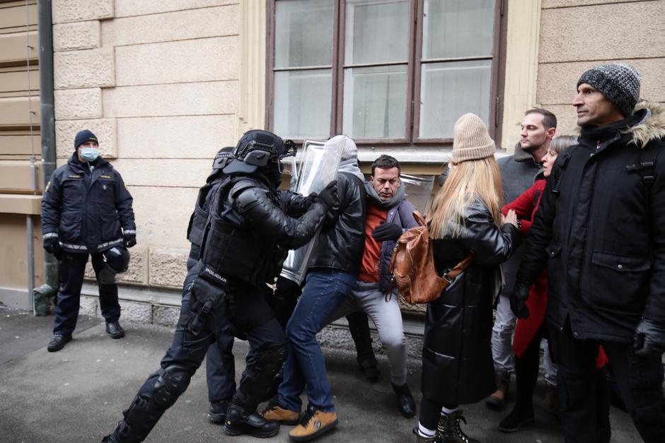 protest pkp10 | Avtor: Saša Despot