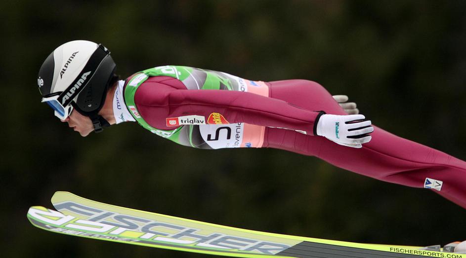 Jernej Damjan je že na mizi vedel, da sledi dober skok. (Foto: EPA)