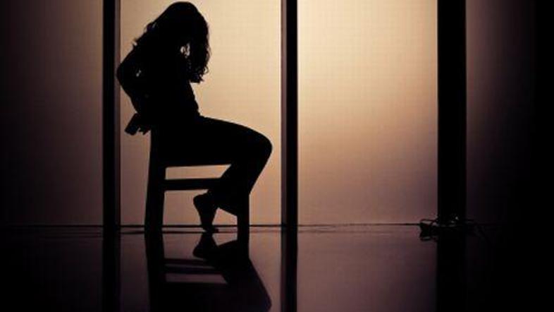 Marsikdo se pod avtoriteto zlomi.