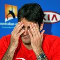 Federer se ne predaja. Optimistično zre v nadaljevanje sezone 2011. (Foto: Reute