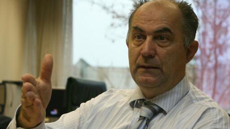 Radovan Tavzes je razburil z izjavo, da bi morali uvesti tako visoke takse, ki b