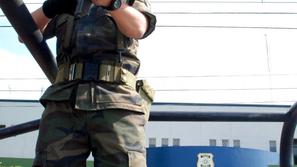 V mehiški vojni proti drogam mora pogosto sodelovati tudi prava vojska.