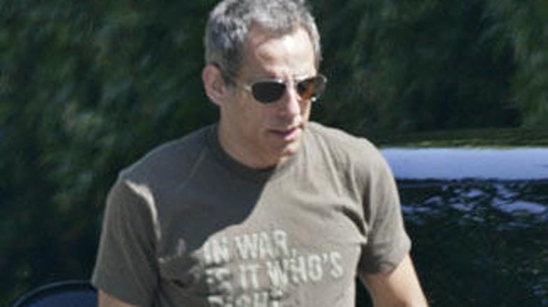 Ben Stiller se v filmu preobrazi v črnca, da bi dobil vlogo.