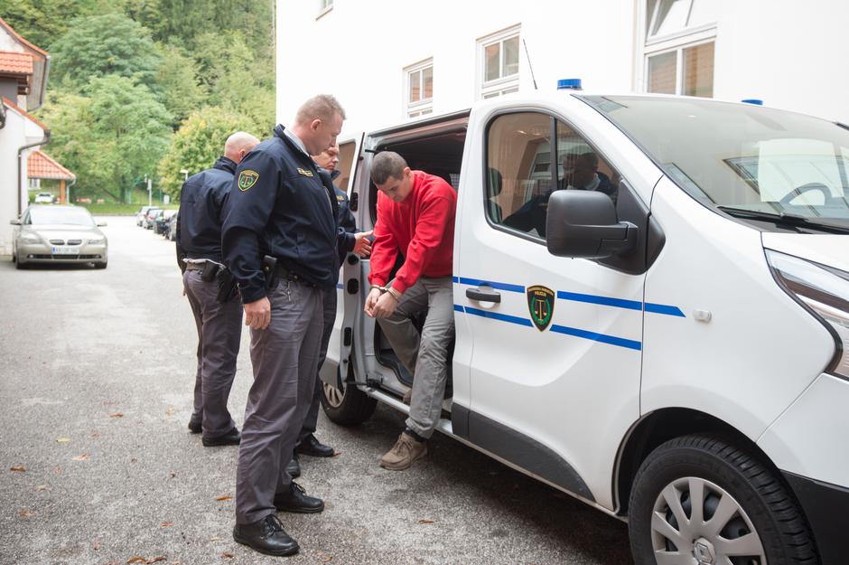 Facebook umor | Avtor: Anže Petkovšek