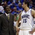 Hedo Turkoglu v pogovoru s strategom Orlanda Kevinom Mitchellom.