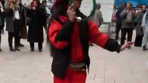 ples deklet v Teheranu