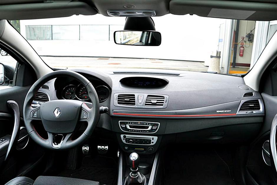 Renault megane coupe | Avtor: Gregor Prebil