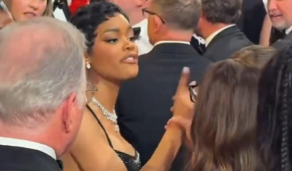 Škandal na rdeči preprogi: Igralka napadla varnostnika