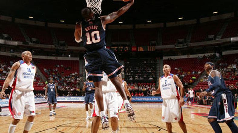 Kobe Bryant bo po porazu v finalu NBA lovil zlato na OI v Pekingu.