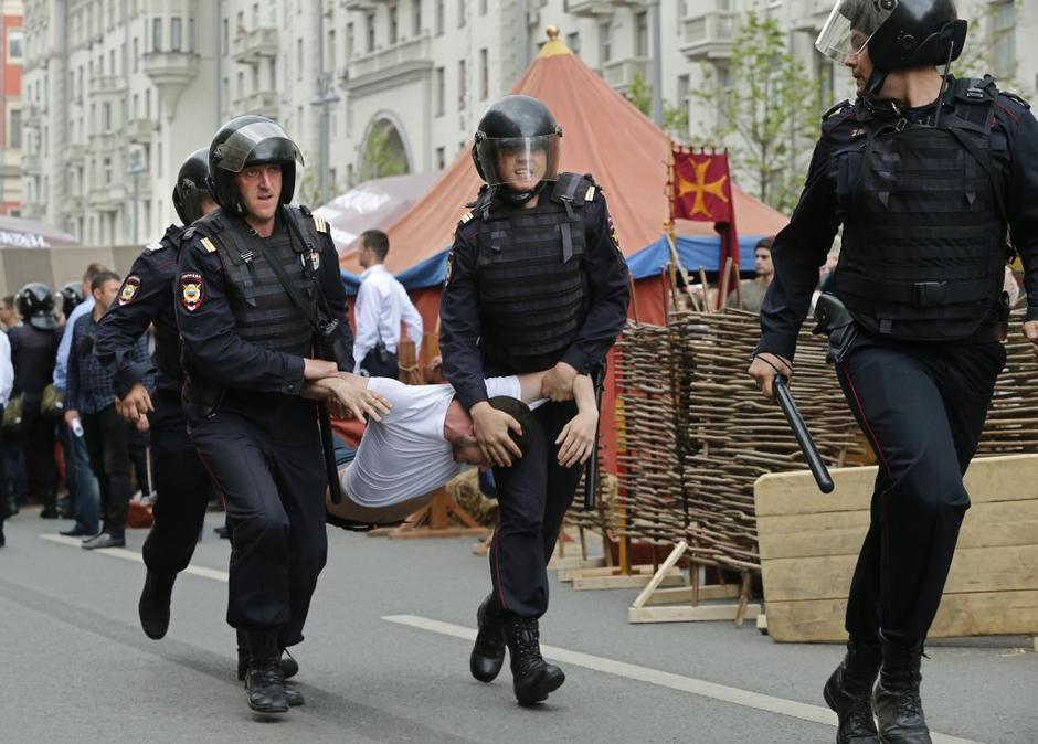 Protesti v Rusiji | Avtor: EPA