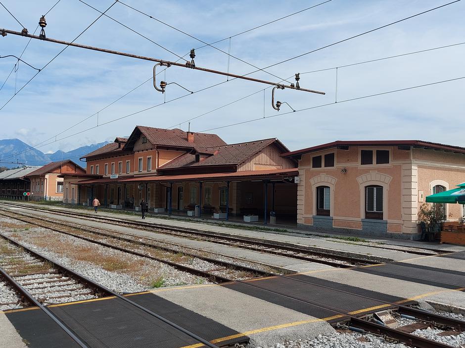 Kranj, železniška postaja, tiri, vlak, | Avtor: M. Ha.
