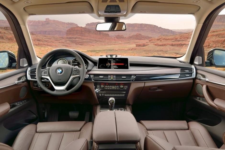 BMW X5 | Avtor: BMW