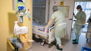 covid-19 bolnišnica Jesenice bolniki epidemija