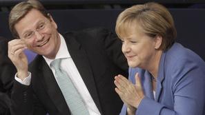 Prav veliko razlogov za veselje Westerwelle in Merklova te dni nimata. Iz objavl