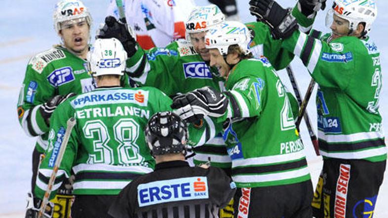 Hokejisti ZM Olimpije so zmagali še devetič na zadnjih desetih tekmah.