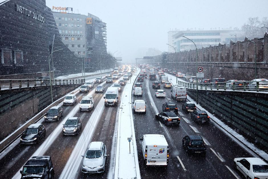 pariz zastoj sneg | Avtor: Profimedia