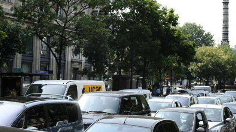 V širšem centru Pariza se v povprečju vozi 32 km/h.