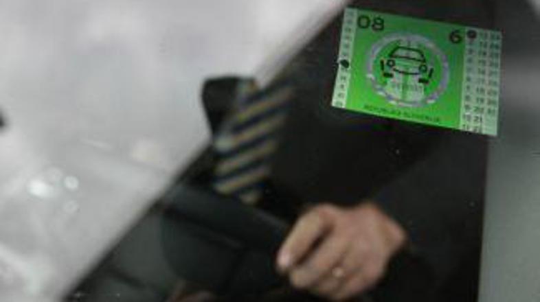 V Slovenijo so prispele še polletne vinjete.