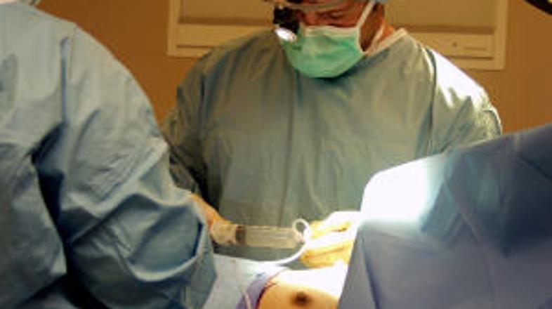 operacija lepotna kirurg