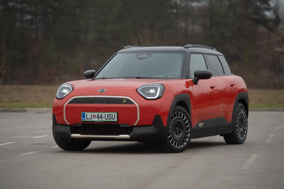 Mini Aceman S | Avtor: Anže Petkovšek