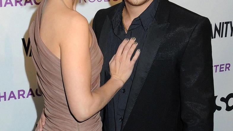 Simon je šest let mlajši od 31-letne Mene. (Flynet/JLP)