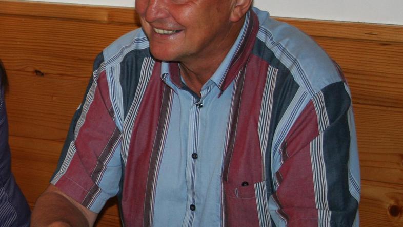 Predsednik organizacijskega odbora Ivan Bukovec je s športno infrastrukturo v se