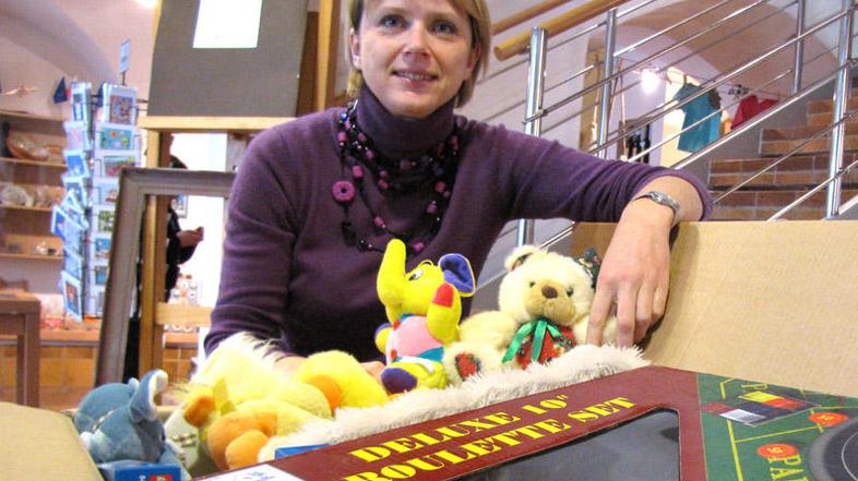 "Dobili smo cel kup še novih igrač z etiketami, tako da so bili ljudje res radod